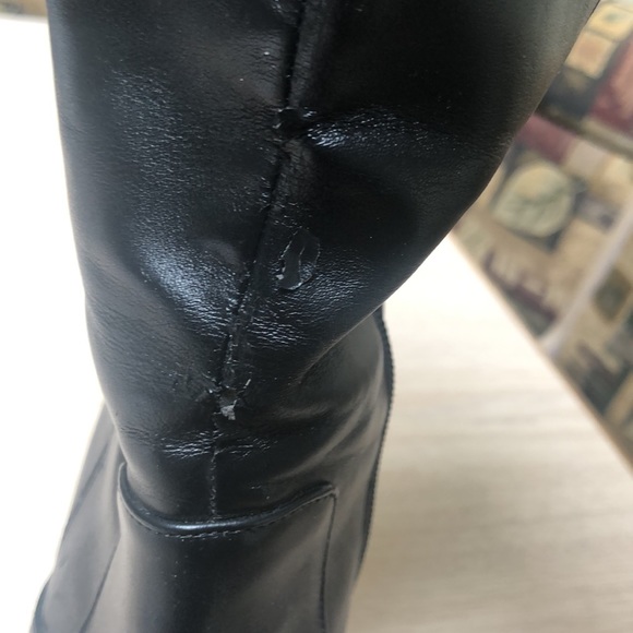 Black heeled boot - Picture 5 of 6